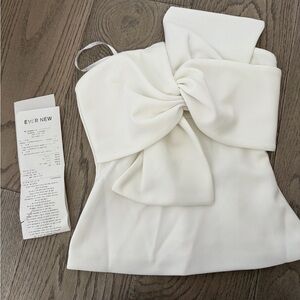 Brand new EVERNEW White Strapless Bow Detail Top